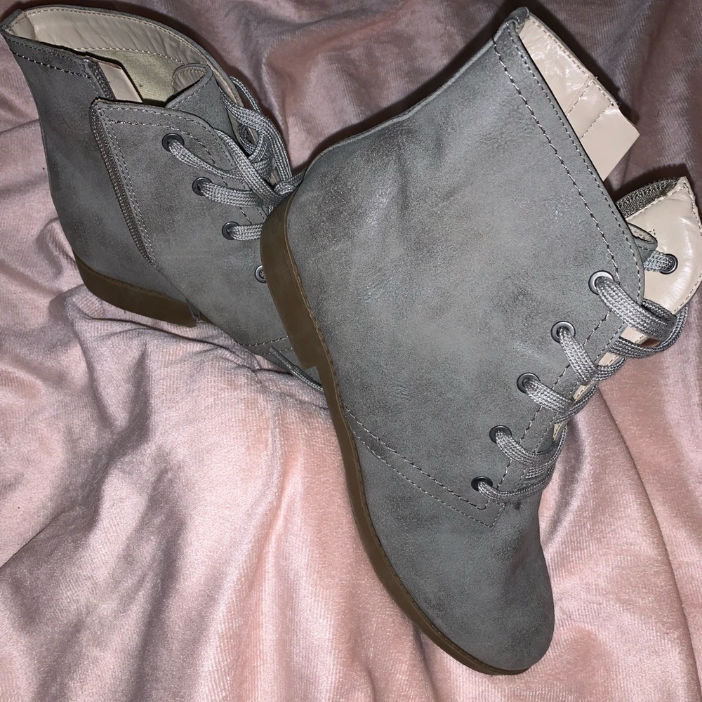 Tan ankle boots - size 7 - Indigo rd